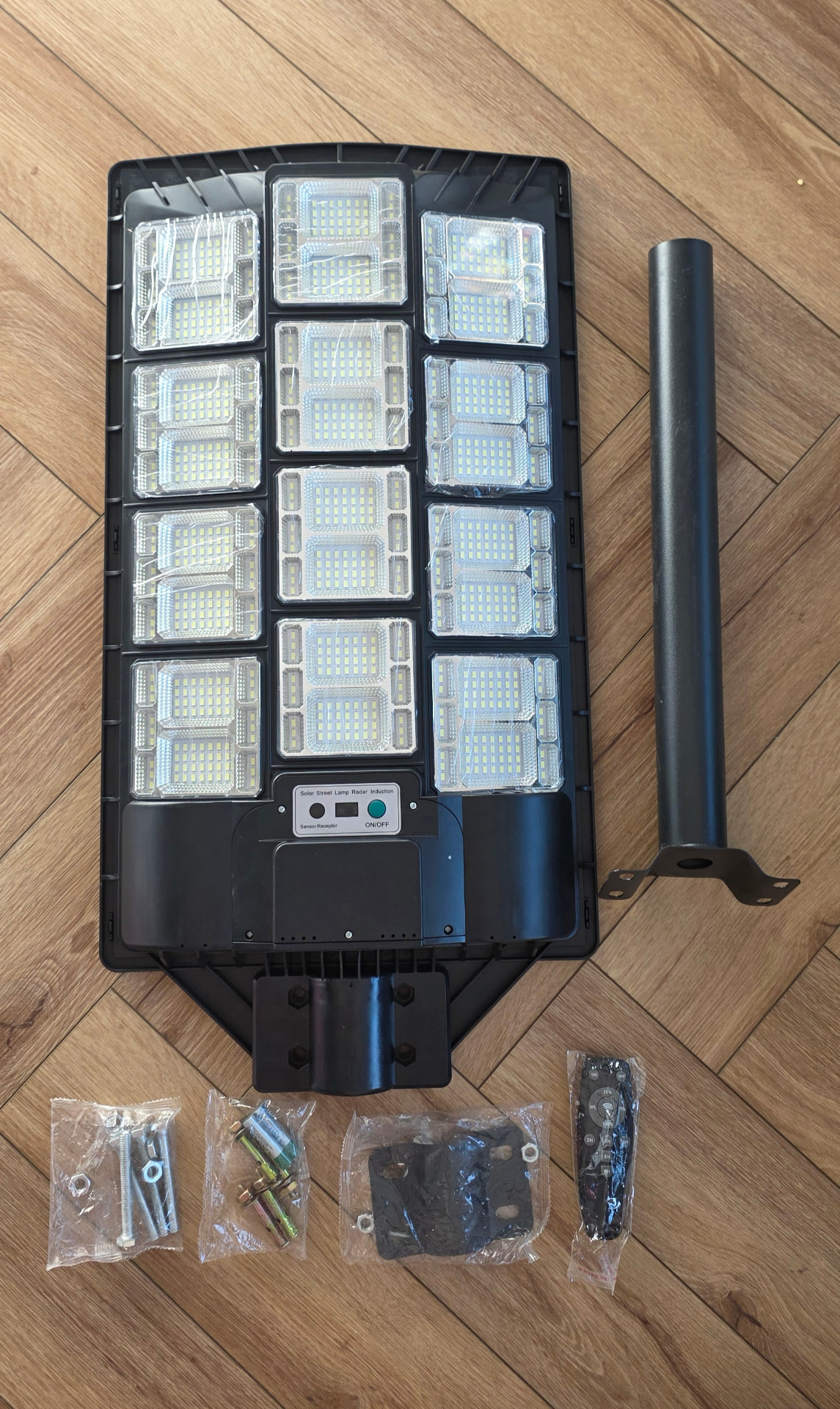 Omniex SLIP67 Solar Street Light view 2